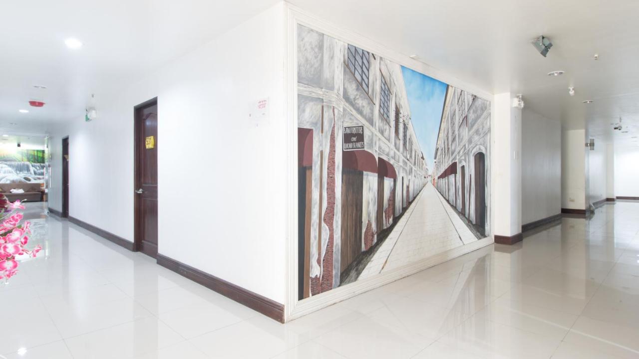 Reddoorz Plus Near Vigan City Commercial Center Экстерьер фото
